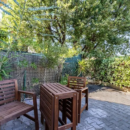 Apartamento Superb One Bedroom With Ac And Garden Close To - Dodo Et Tartine