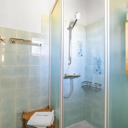 Superb One Bedroom With Ac And Garden Close To - Dodo Et Tartine Apartamento *